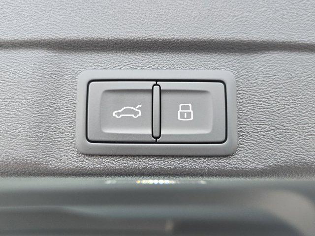 Photo of 2025 Horizon Blue Metallic Audi A5