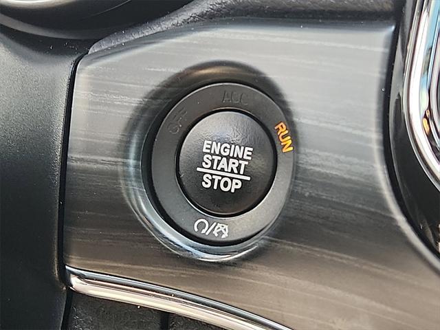 Photo of 2021 Sangria Metallic Clearcoat Jeep Grand Cherokee