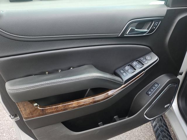 Photo of 2019 Silver Ice Metallic Chevrolet Tahoe