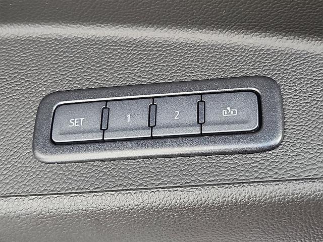 Photo of 2019 Silver Ice Metallic Chevrolet Tahoe