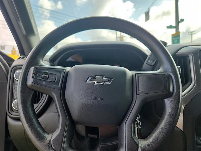 Photo of 2019 Black Chevrolet Silverado 1500