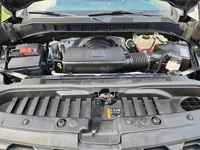 Photo of 2019 Black Chevrolet Silverado 1500
