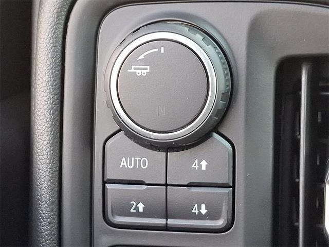 Photo of 2019 Silver Ice Metallic Chevrolet Silverado 1500
