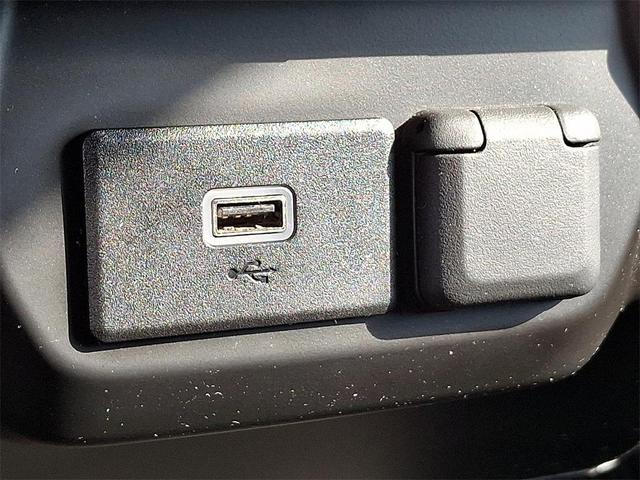 Photo of 2019 Silver Ice Metallic Chevrolet Silverado 1500