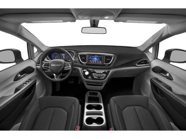 Photo of 2020 Granite Crystal Metallic Clearcoat Chrysler Voyager