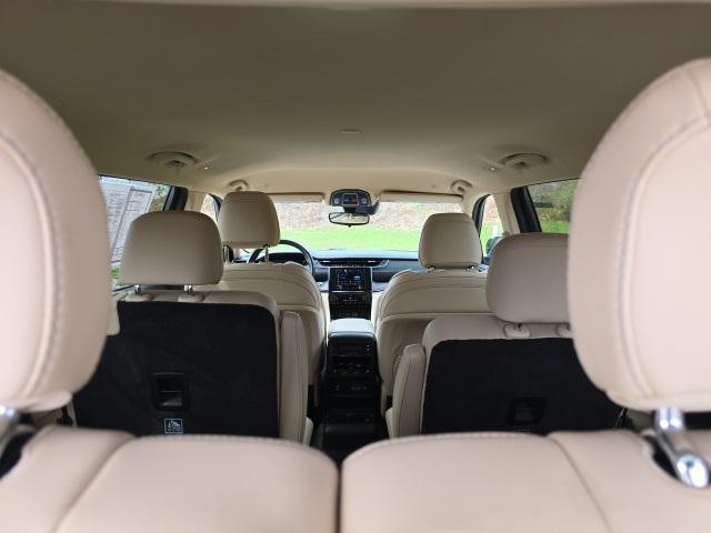 Photo of 2021 Velvet Red Pearlcoat Jeep Grand Cherokee L
