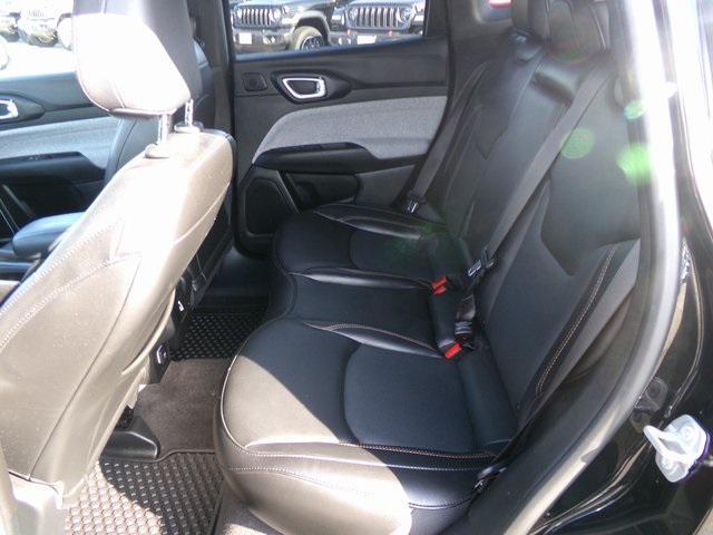 Photo of 2023 Diamond Black Crystal Pearlcoat Jeep Compass