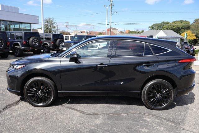 Photo of 2024 Celestial Black Toyota Venza