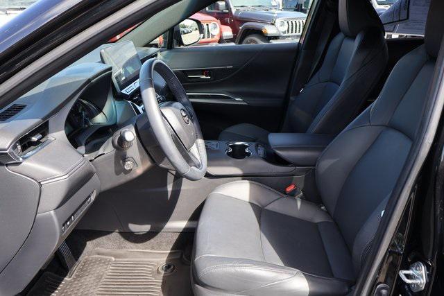 Photo of 2024 Celestial Black Toyota Venza