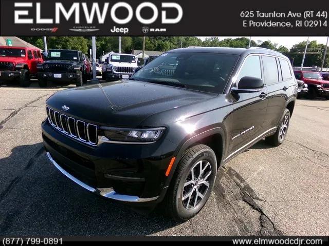 Photo of 2025 Diamond Black Crystal Pearlcoat Jeep Grand Cherokee L