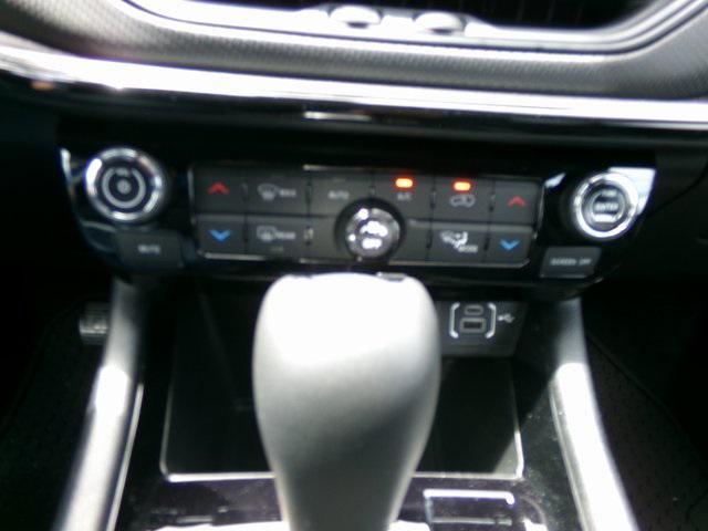 Photo of 2024 Silver Zynith Metallic Clearcoat Jeep Compass