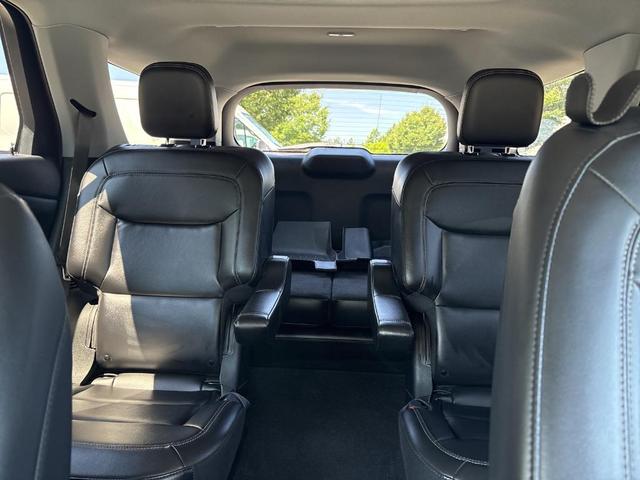 Photo of 2022 Carbonized Gray Metallic Ford Explorer