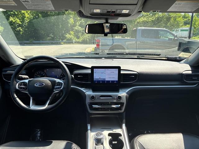 Photo of 2022 Carbonized Gray Metallic Ford Explorer