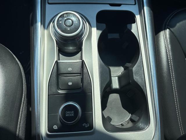 Photo of 2022 Carbonized Gray Metallic Ford Explorer