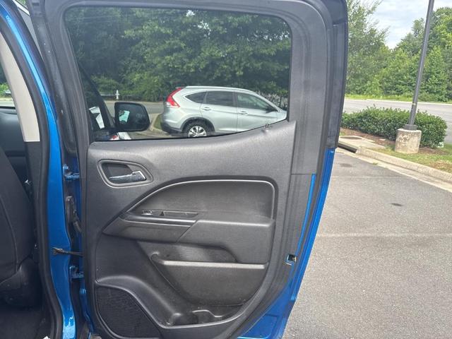 Photo of 2022 Bright Blue Metallic Chevrolet Colorado