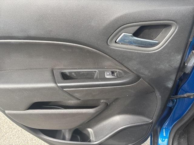 Photo of 2022 Bright Blue Metallic Chevrolet Colorado