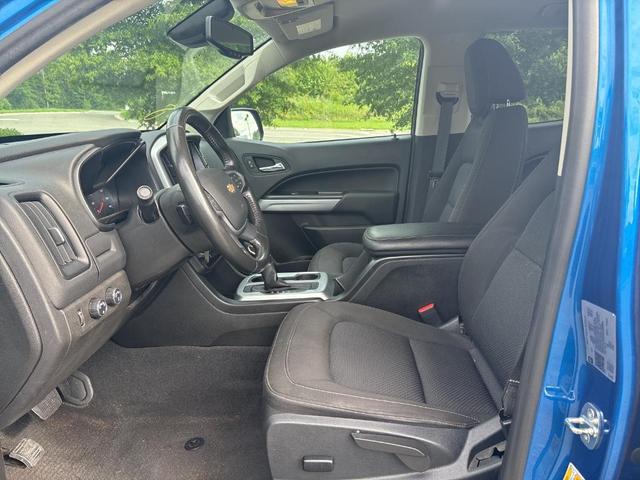Photo of 2022 Bright Blue Metallic Chevrolet Colorado