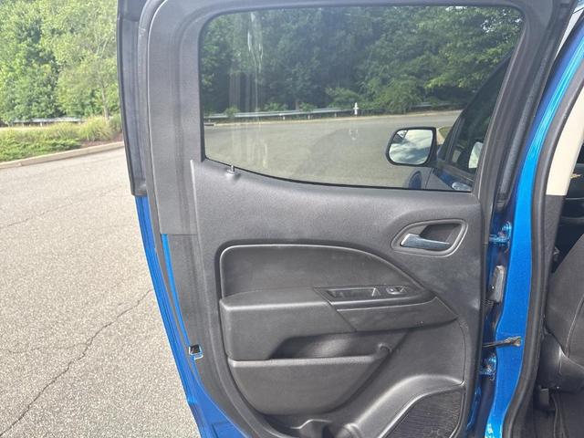 Photo of 2022 Bright Blue Metallic Chevrolet Colorado