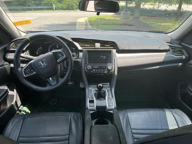 Photo of 2020 Crystal Black Pearl Honda Civic