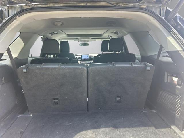Photo of 2022 Black Ford Explorer