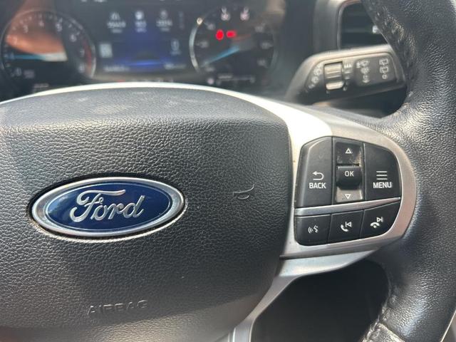 Photo of 2022 Black Ford Explorer