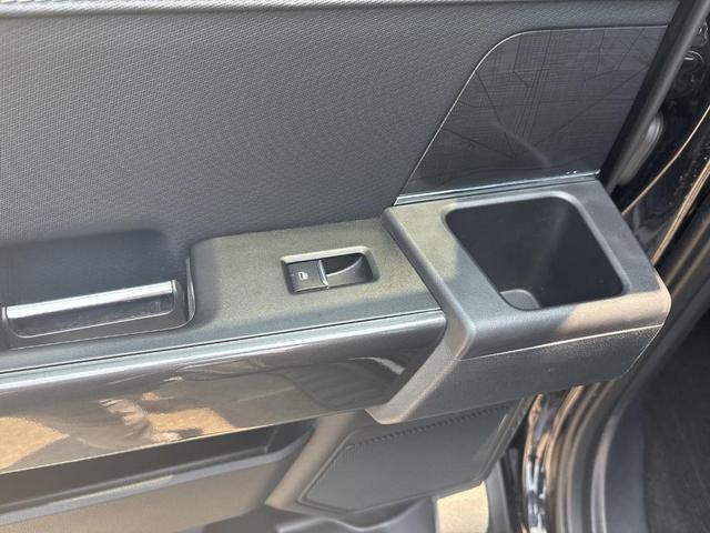Photo of 2023 Black Metallic Ford F-150