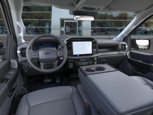 Photo of 2025 Oxford White Ford F-150