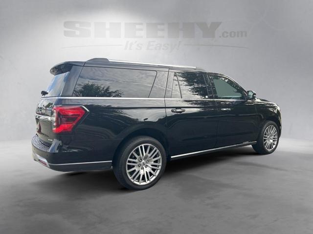 Photo of 2022 Agate Black Metallic Ford Expedition Max