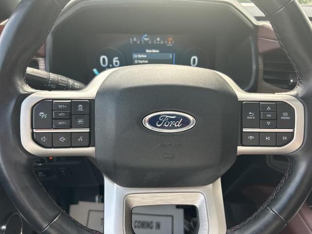Photo of 2022 Agate Black Metallic Ford Expedition Max