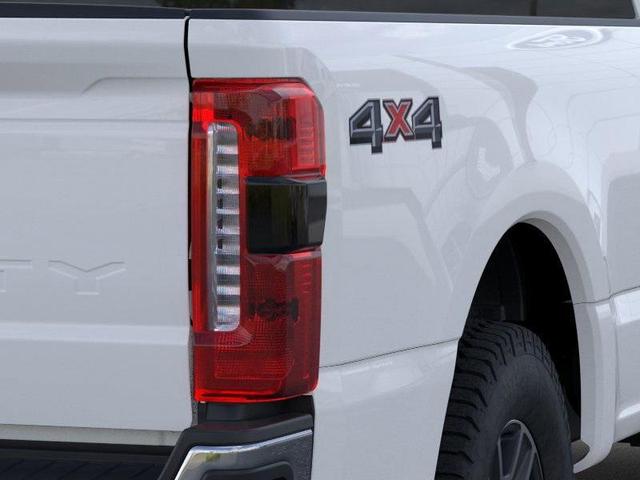 Photo of 2025 Oxford White Ford F-350