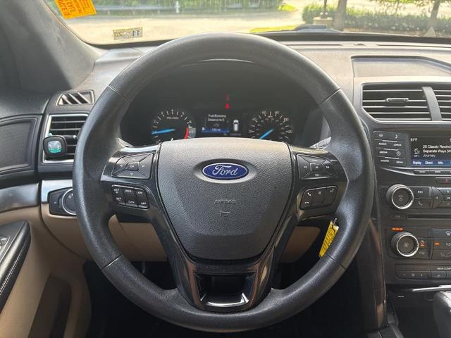 Photo of 2017 Ingot Silver Metallic Ford Explorer