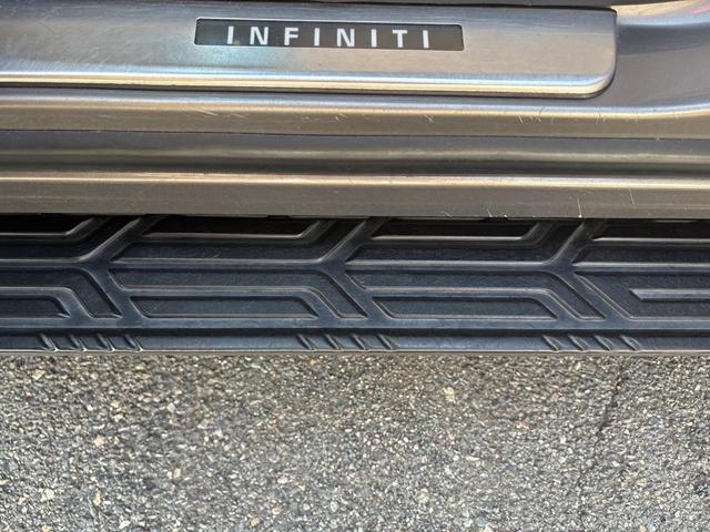 Photo of 2014 Smoky Quartz INFINITI QX80
