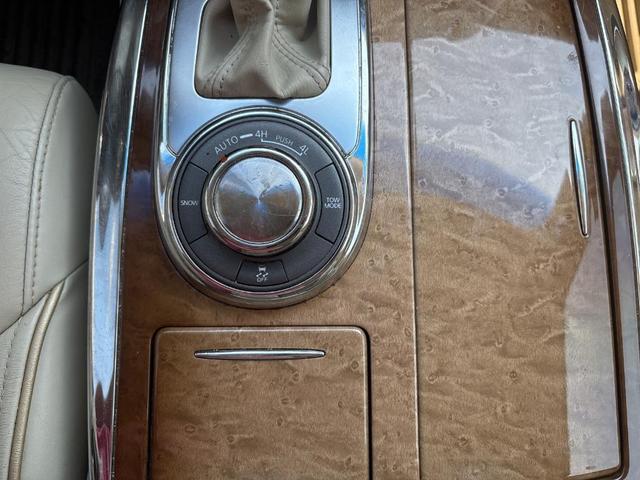Photo of 2014 Smoky Quartz INFINITI QX80