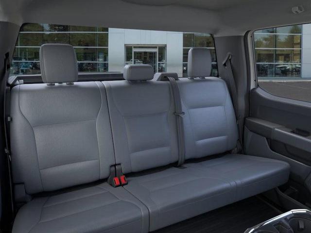 Photo of 2024 Oxford White Ford F-150 Lightning