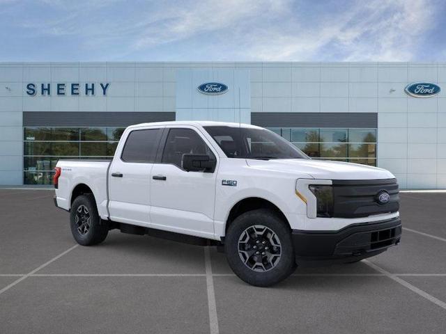 Photo of 2024 Oxford White Ford F-150 Lightning