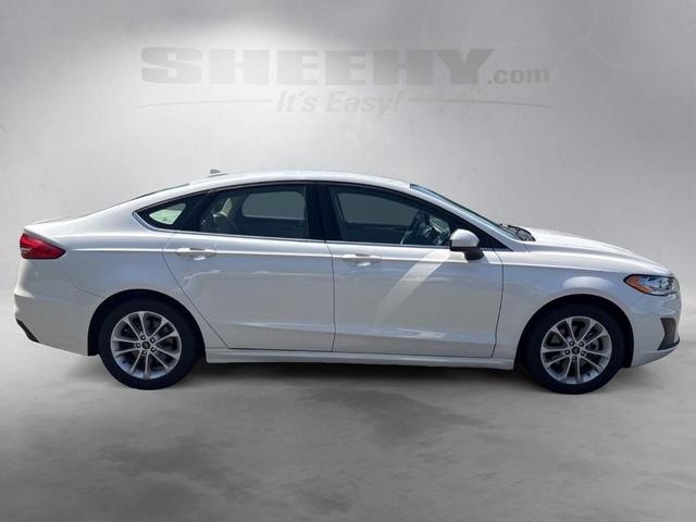 Photo of 2020 White Platinum Ford Fusion Hybrid