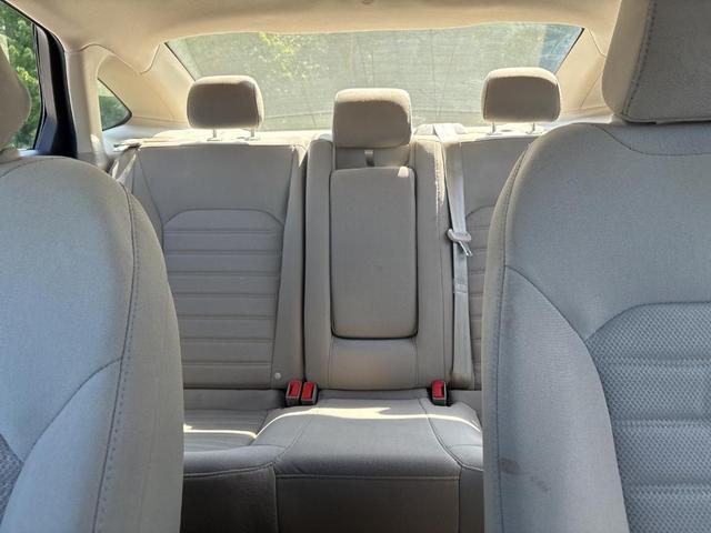 Photo of 2020 White Platinum Ford Fusion Hybrid