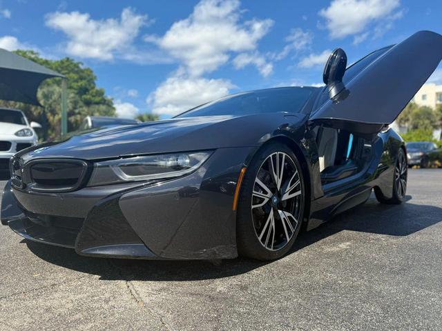 Photo of 2015 Gray BMW i8
