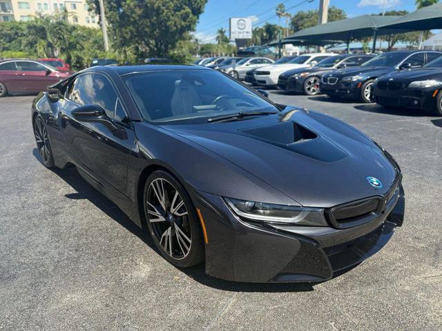 Photo of 2015 Gray BMW i8