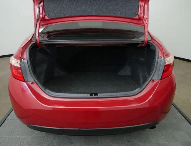 Photo of 2018 Barcelona Red Metallic Toyota Corolla