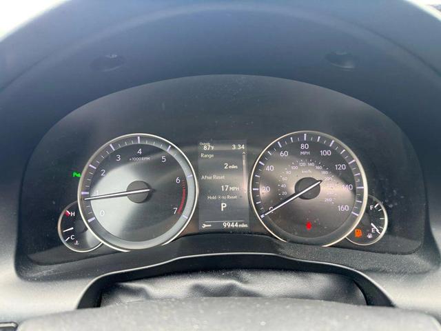 Photo of 2016 Silver Lexus ES 350