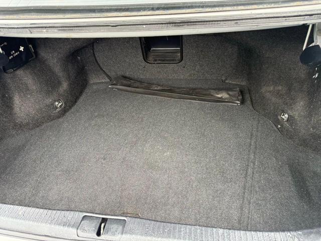Photo of 2016 Silver Lexus ES 350