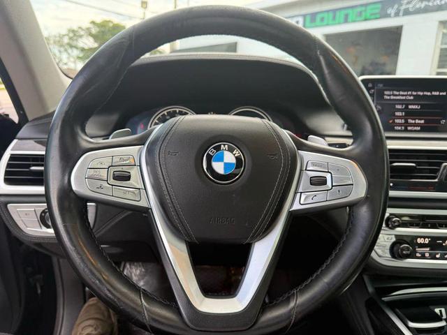 Photo of 2016 Black BMW 740