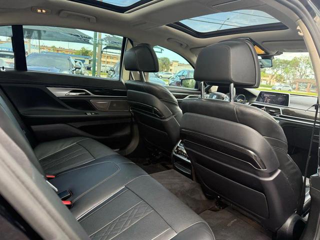 Photo of 2016 Black BMW 740