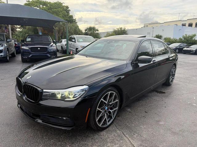 Photo of 2016 Black BMW 740