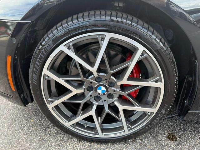 Photo of 2016 Black BMW 740
