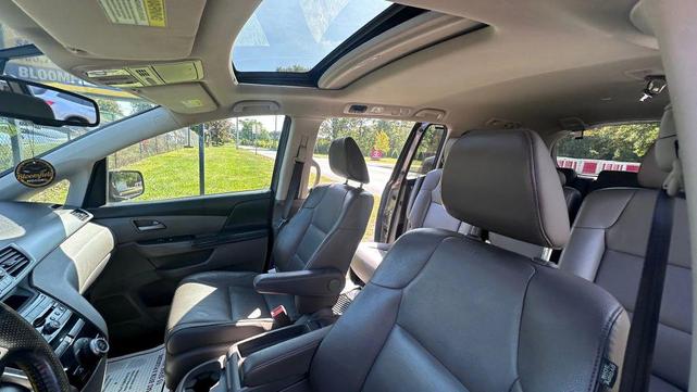 Photo of 2013 Polished Metal Metallic Honda Odyssey