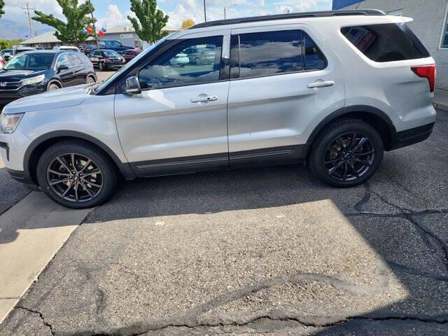 Photo of 2018 Ingot Silver Metallic Ford Explorer