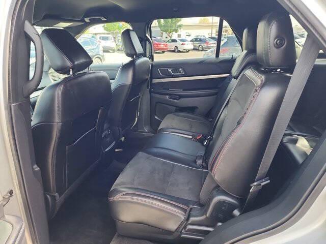 Photo of 2018 Ingot Silver Metallic Ford Explorer