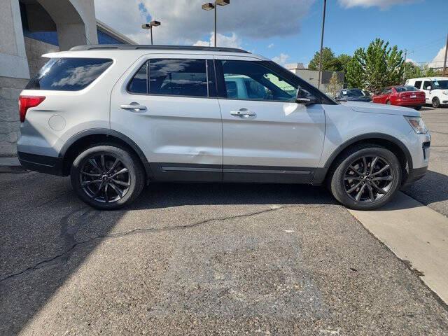 Photo of 2018 Ingot Silver Metallic Ford Explorer